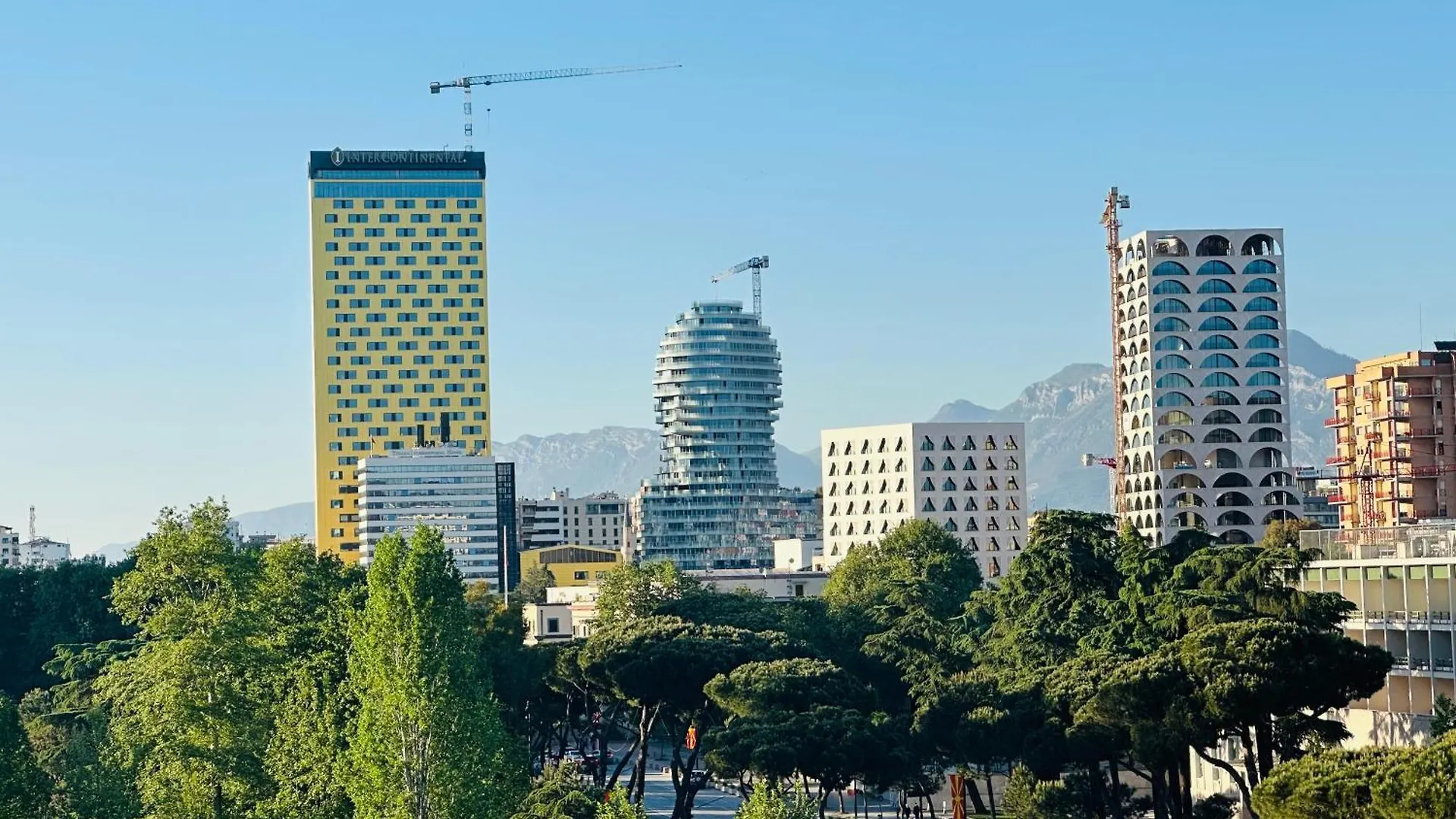 Vila-Amo Tirana Center